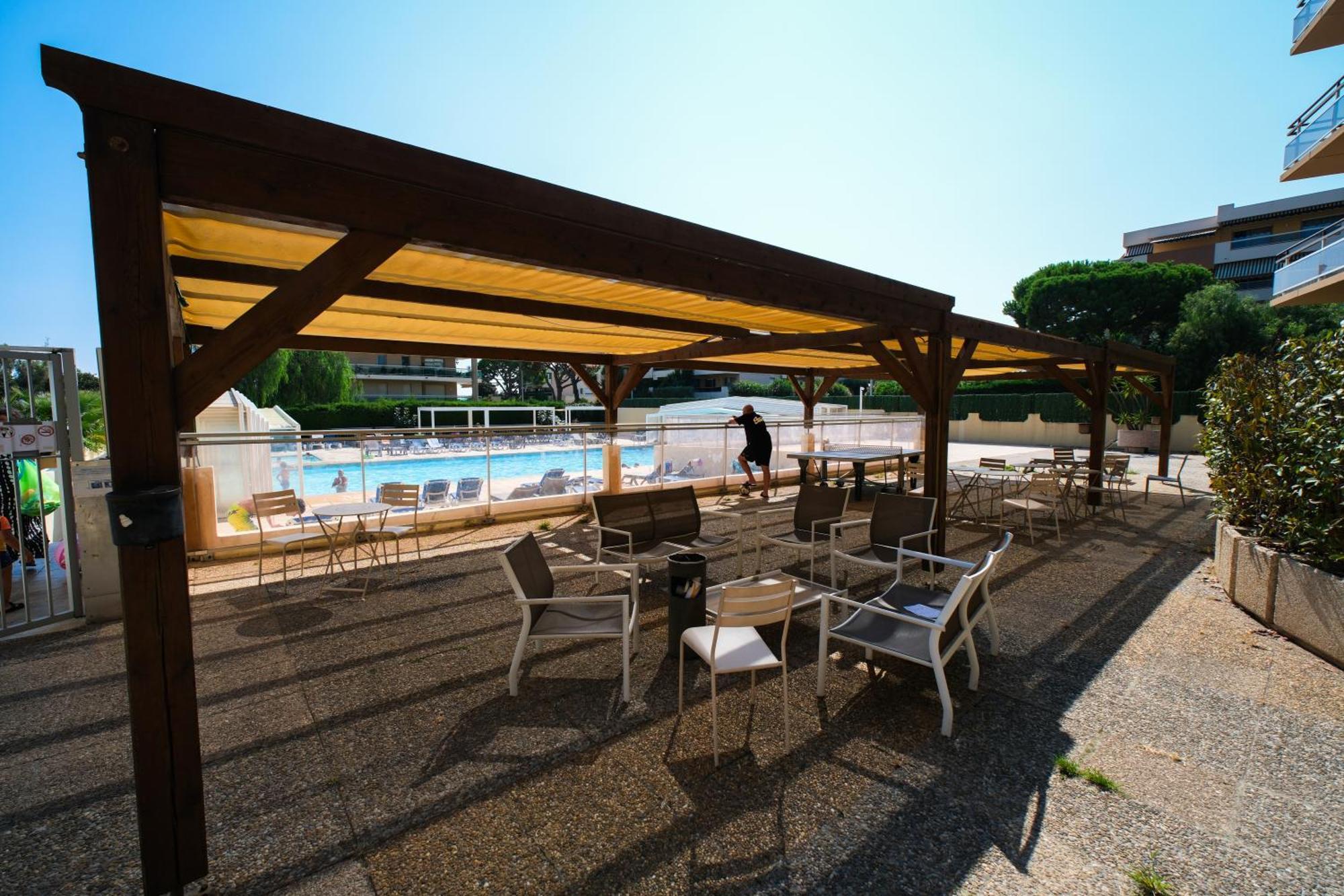Villa Bono Jacuzzi & Spa Saint-Laurent-du-Var Exterior photo