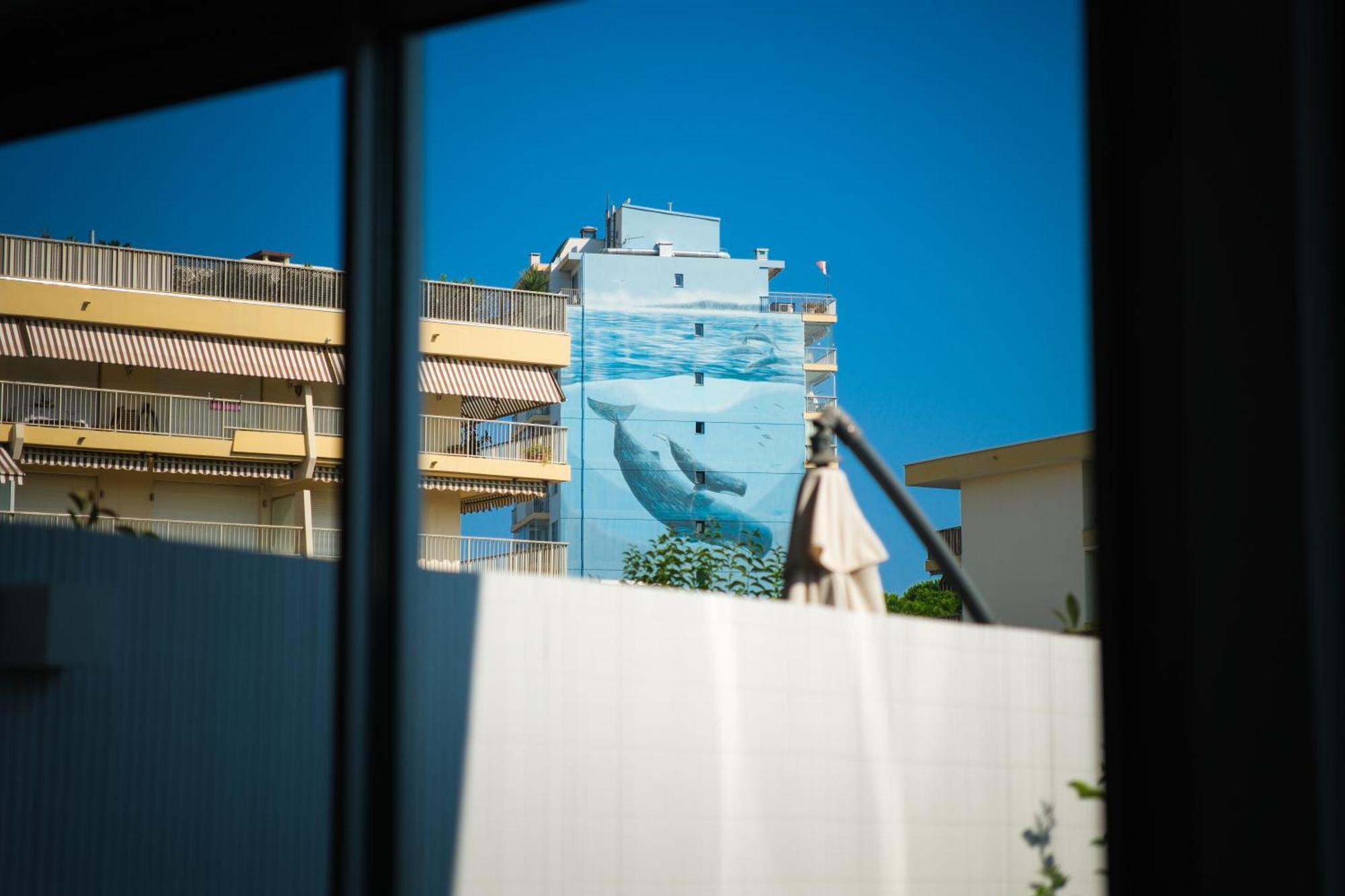 Villa Bono Jacuzzi & Spa Saint-Laurent-du-Var Exterior photo